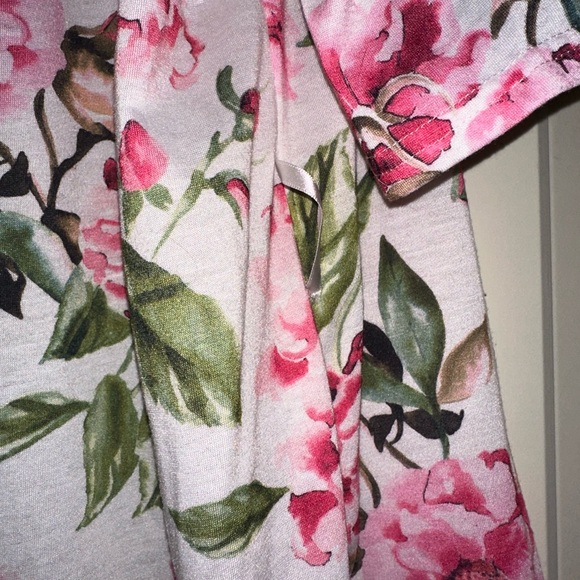 Show Me Your Mumu Floral Robe - Picture 4 of 4